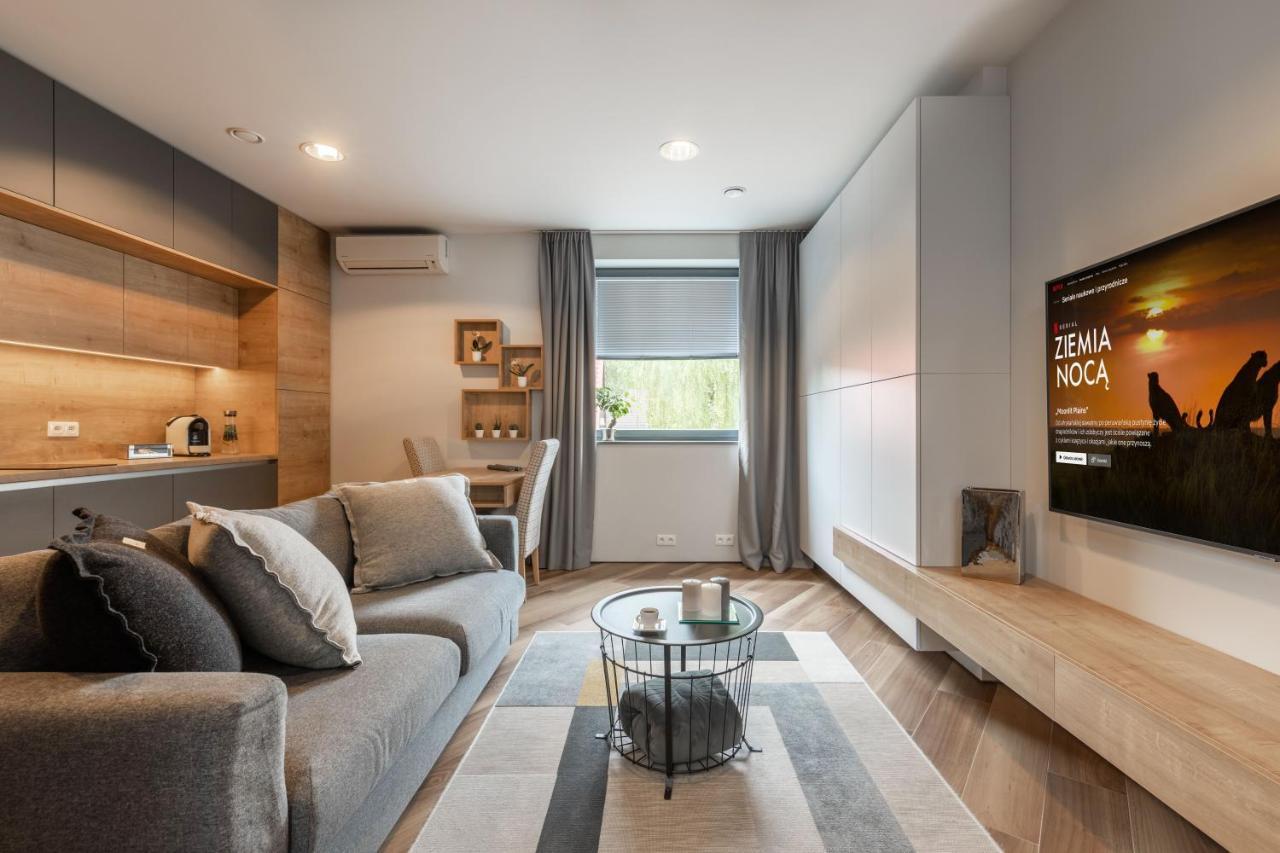 Apartment Bast 98: Klimatyzacja Near Matki Polki Hospital *
