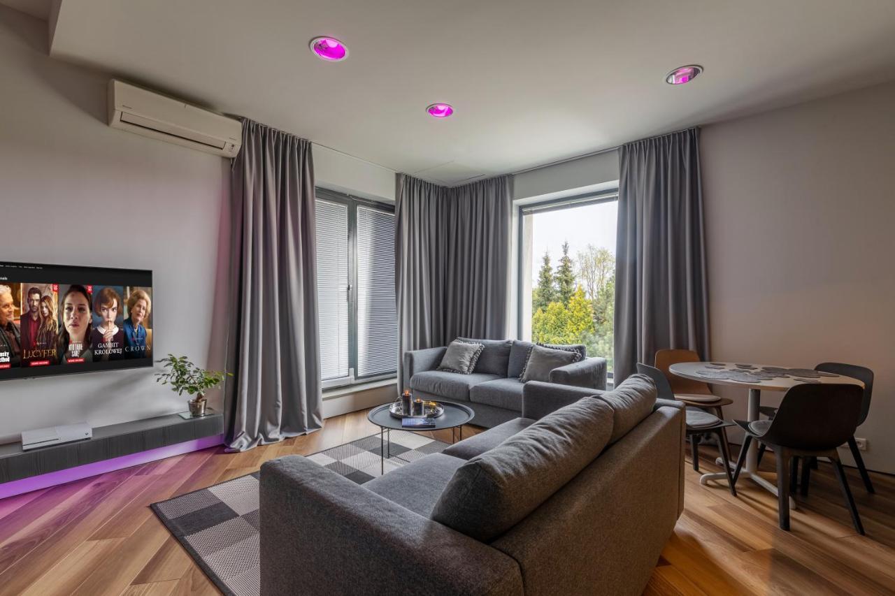 Apartment Bast 98: Klimatyzacja Near Matki Polki Hospital